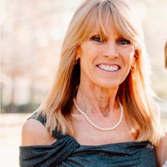 Meet your Posher, Nancy - Picture 7 of 8